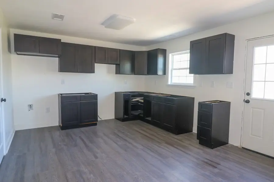 639 E Bryan, Douglas, GA 31533 - #2