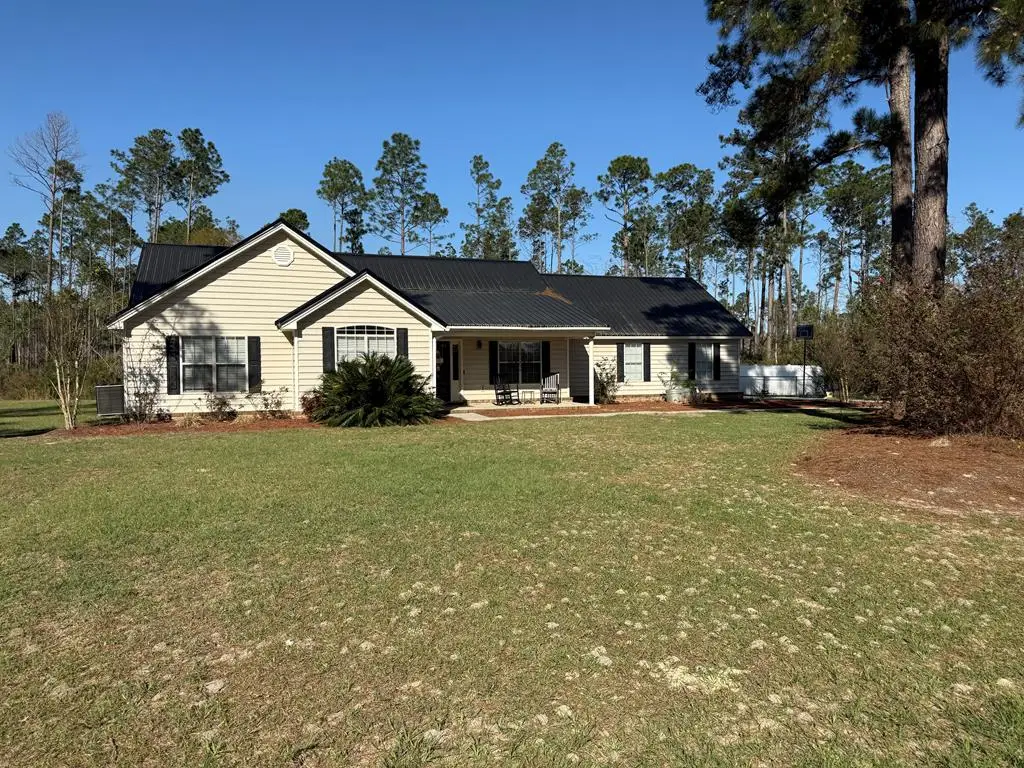 152 Riverside Dr, Douglas, GA 31535 - #1