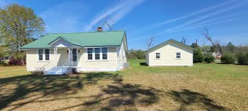 600 Railroad Avenue, Broxton, GA 31519 - #1