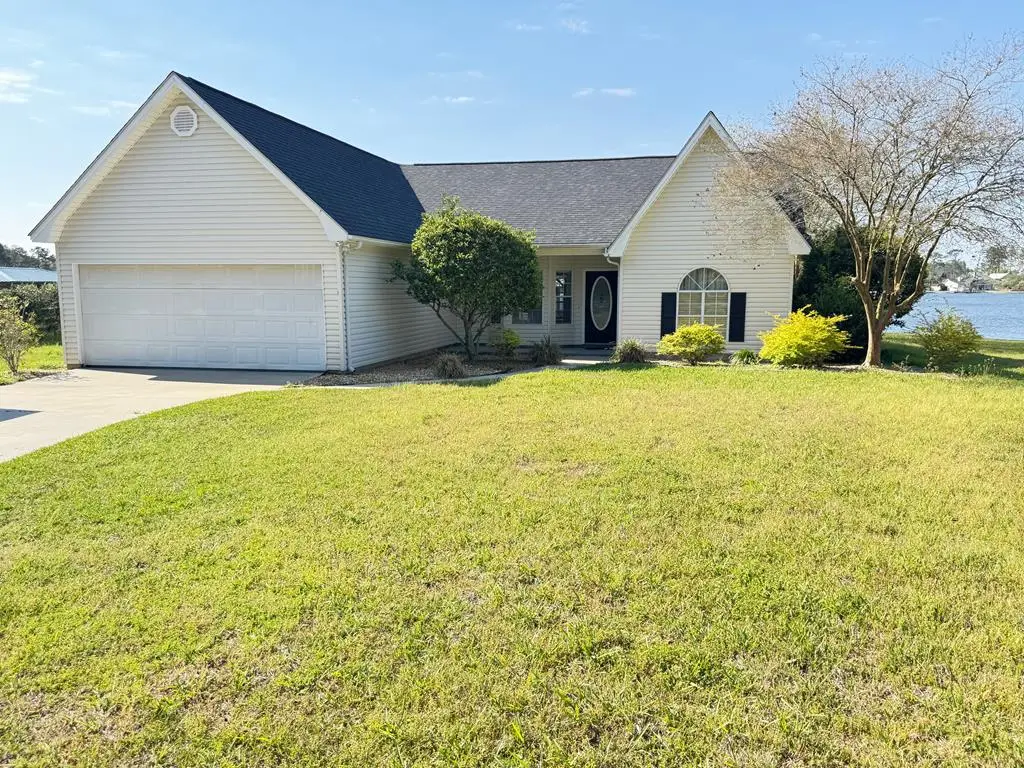 512 Island Drive, Douglas, GA 31535 - #1