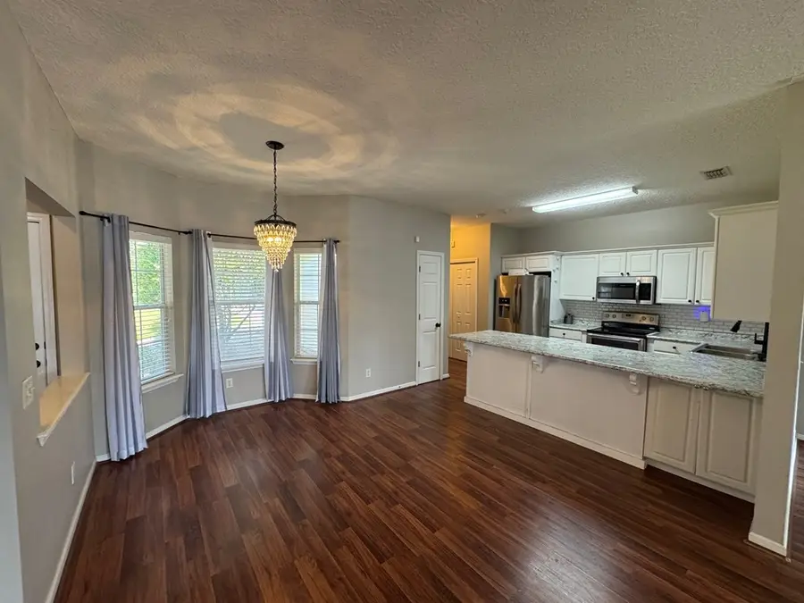 512 Island Drive, Douglas, GA 31535 - #2