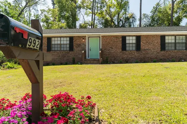 992 Smith St, Douglas, GA 31533