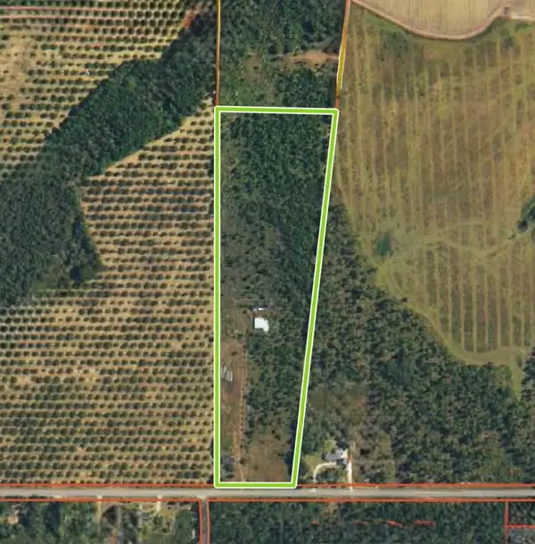 2085 Conway Vickers Rd, Ambrose, GA 31512