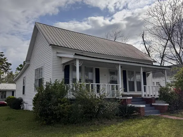 326 W Bryan St, Douglas, GA 31533