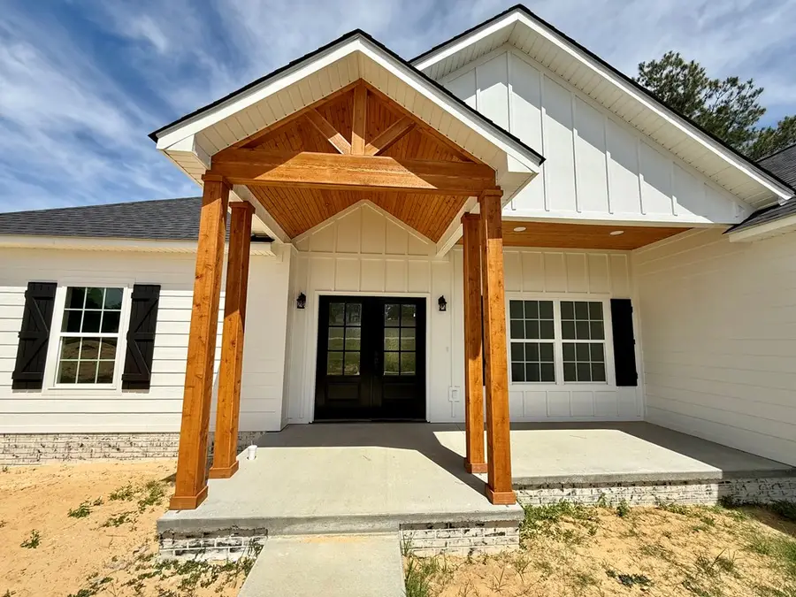 849 Beaver Kreek Rd, Douglas, GA 31535 - #2