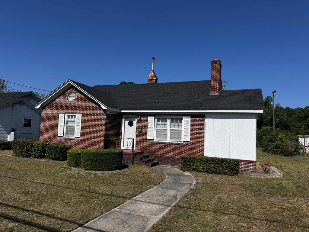 814 S Main, Baxley, GA 31513 - #1