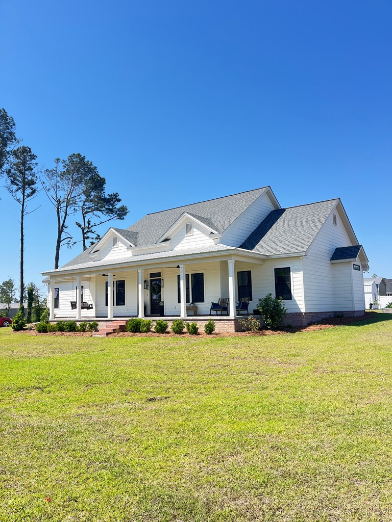 242 Lakeside Circle, Douglas, GA 31535 - #2