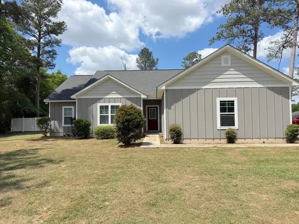 59 Lakeview Circle, Douglas, GA 31535