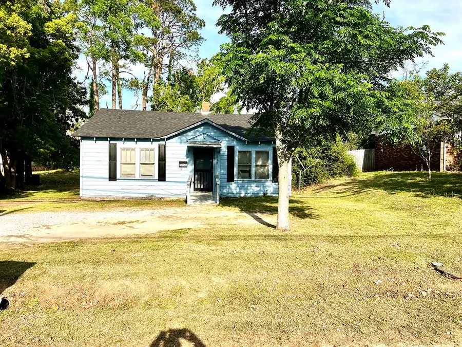 318 Pearl Street, Douglas, GA 31533 - #2