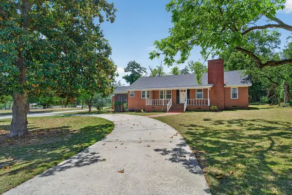 516 E Gordon, Douglas, GA 31533
