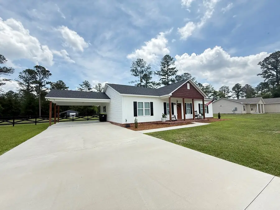 747 Lakeview Cir, Douglas, GA 31535 - #3