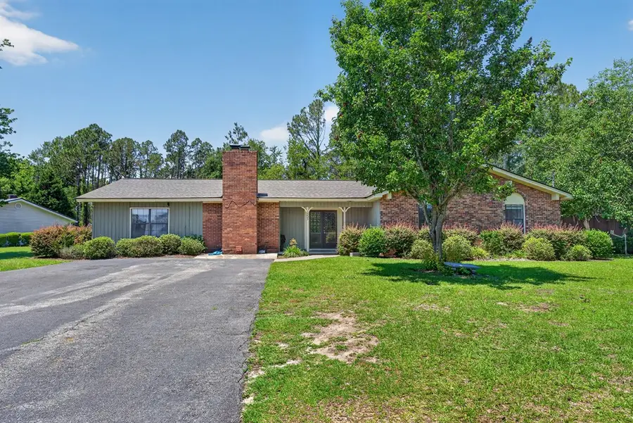 1203 Lakeshore Dr, Douglas, GA 31533 - #3