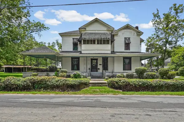 110 W Sixth, Ocilla, GA 31774