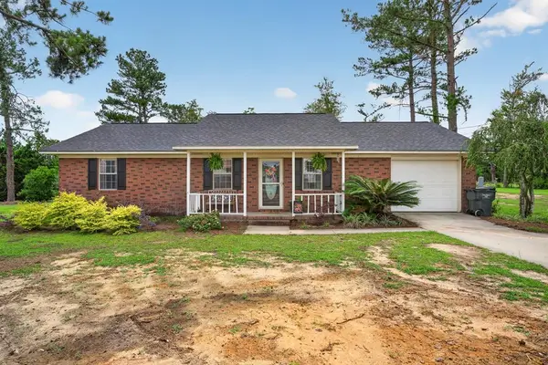 22 Rocky Meadow Ln, Nicholls, GA 31554