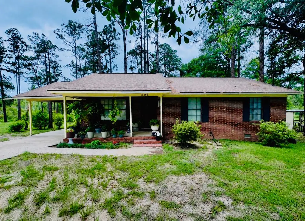 807 Spring St., Douglas, GA 31533 - #1