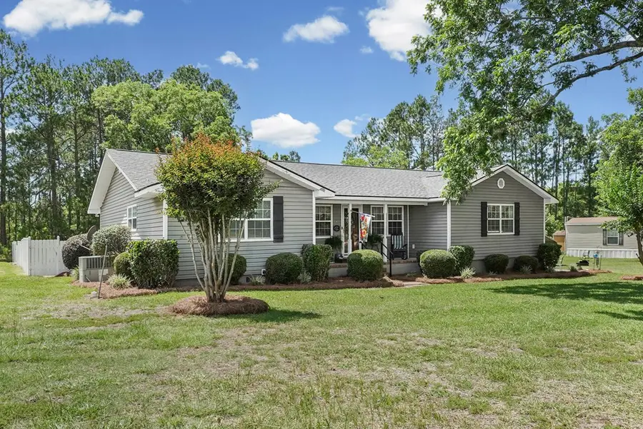 327 Dave Bishop Sr, Fitzgerald, GA 31750 - #2
