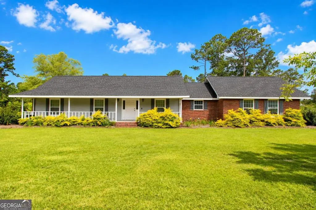 1194 Blackshear Hwy, Baxley, GA 31513 - #1