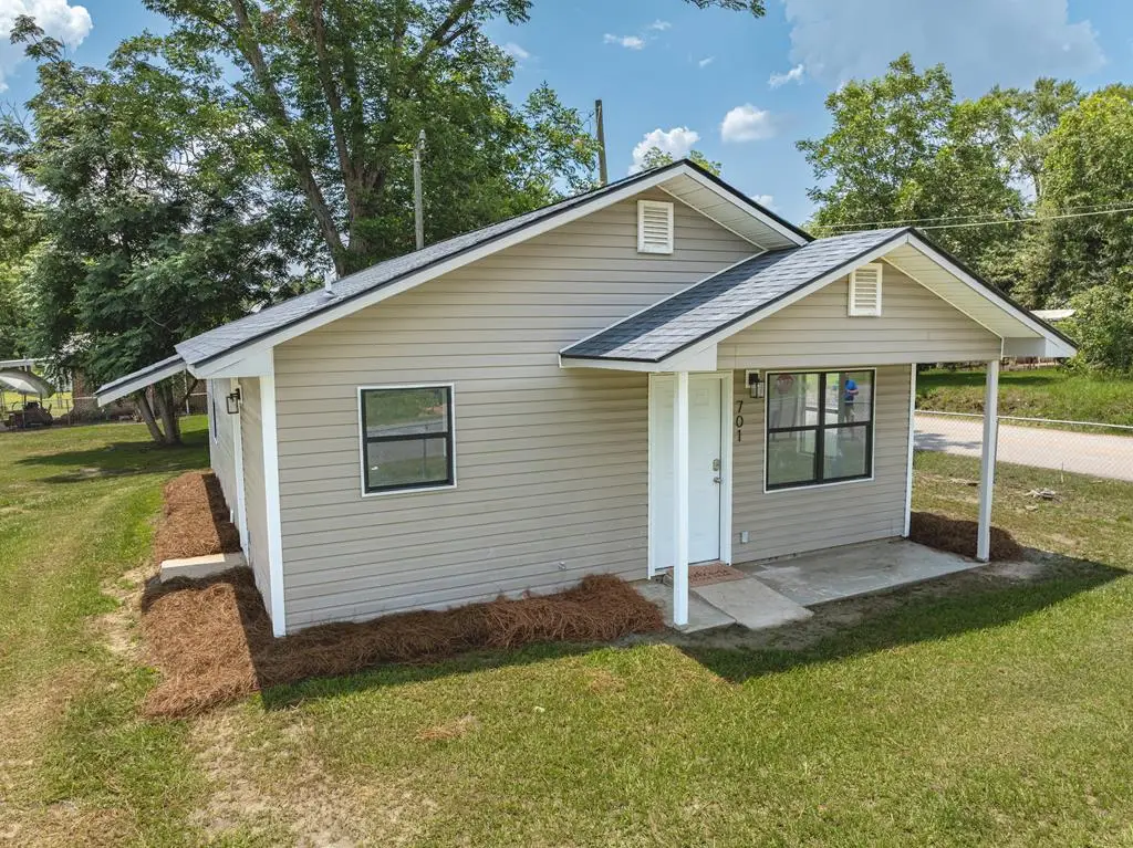 701 S Monitor Dr, Fitzgerald, GA 31750 - #1