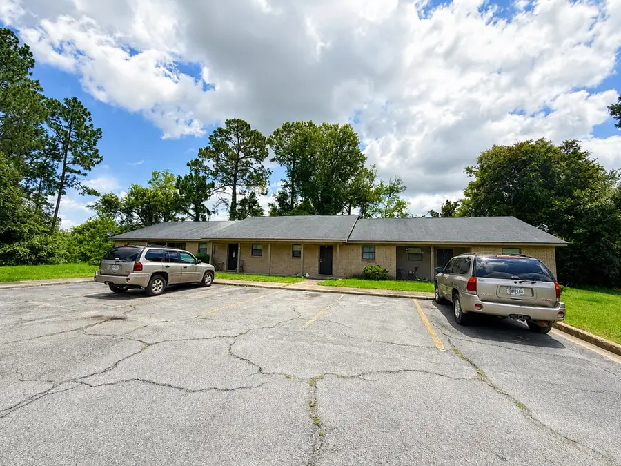 40 Park Place, Lenox, GA 31637 - #2