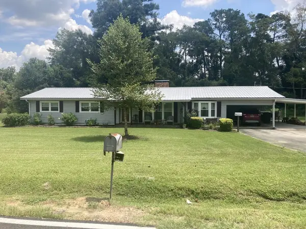 806 E Hillside Drive, Douglas, GA 31533