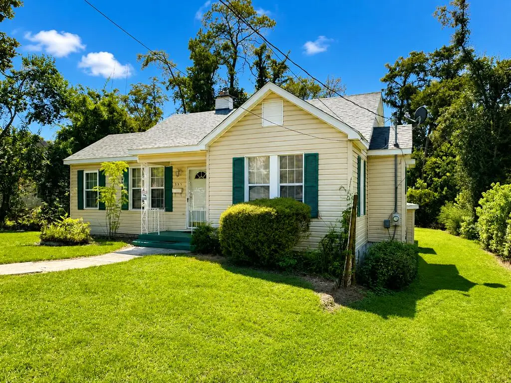 305 N. Pearl Ave, Douglas, GA 31535 - #1