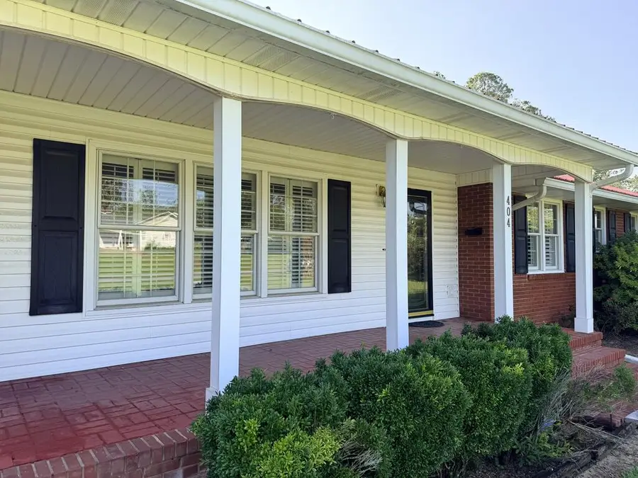 404 N Letitia Ave, Douglas, GA 31533 - #2