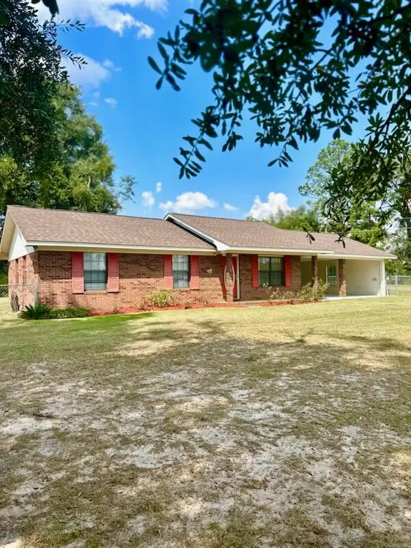 308 E L Curtis Rd, Nicholls, GA 31554