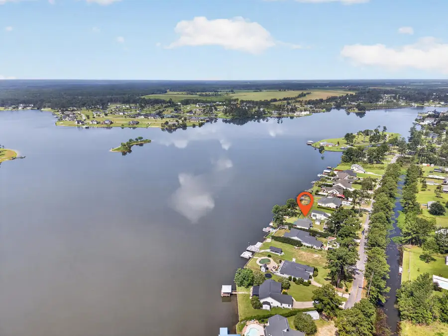 454 Island Dr, Douglas, GA 31535 - #3
