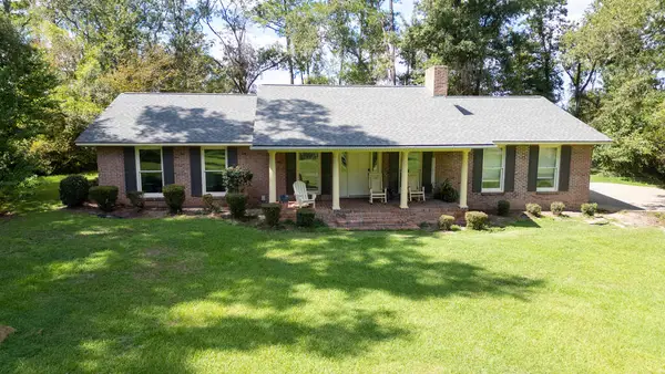 998 Deens Landing Rd, Baxley, GA 31513