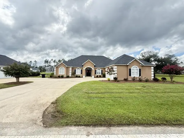 73 Bay Dr, Broxton, GA 31519