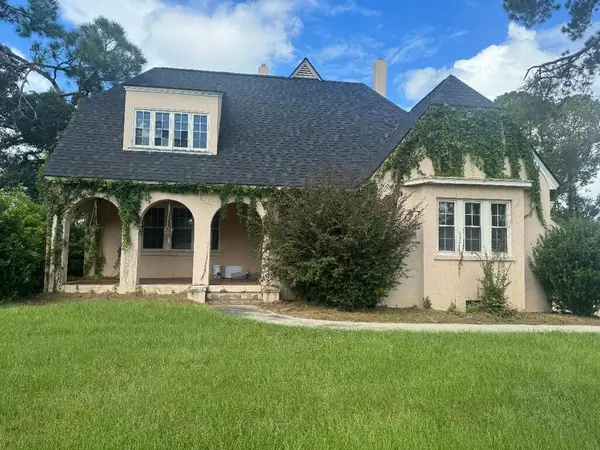 301 College, Douglas, GA 31533