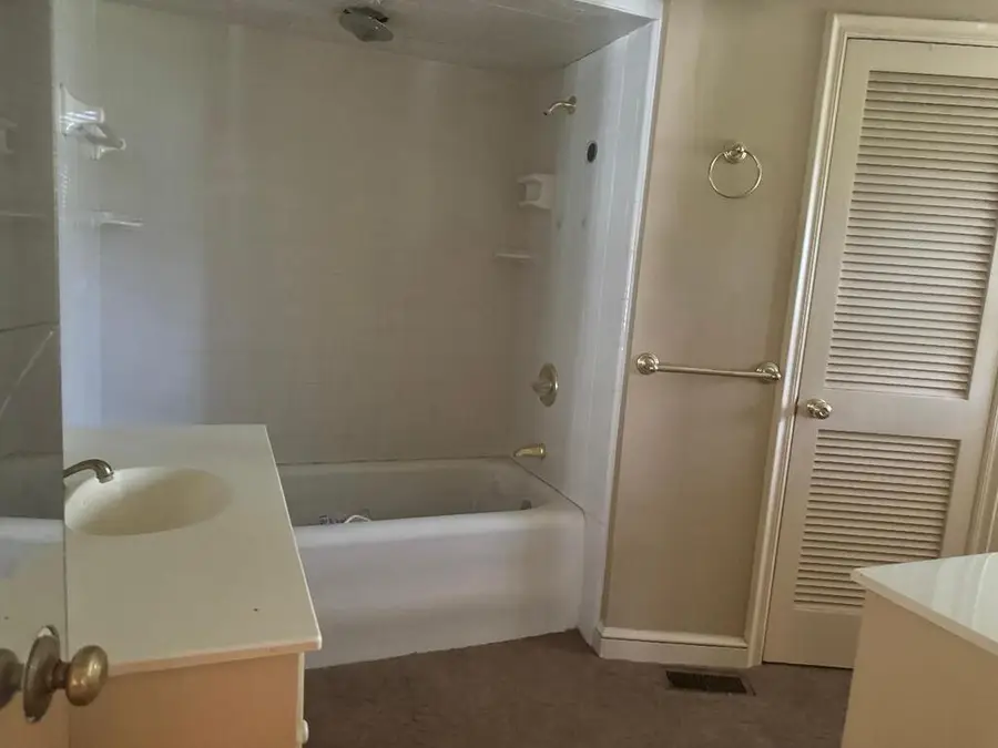 301 College, Douglas, GA 31533 - #2