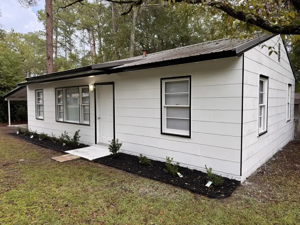 703 Hertson Dr, Waycross, GA 31501 - #1