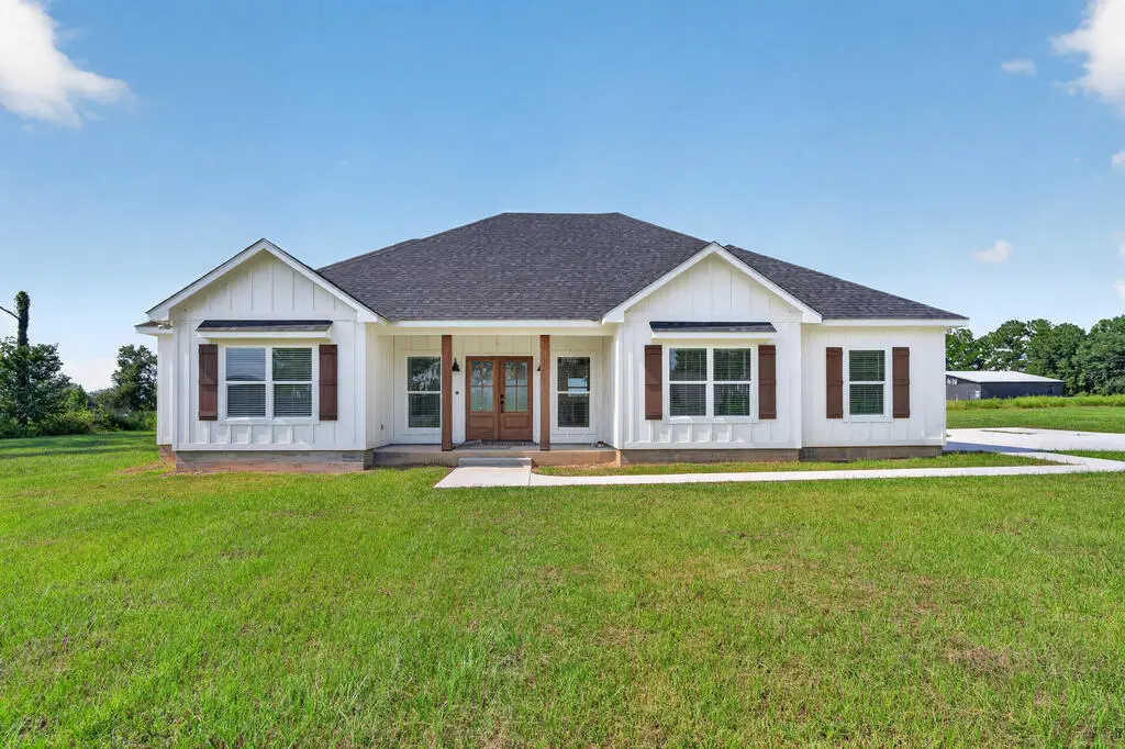 51 Raymond Drive, Broxton, GA 31519 - #1