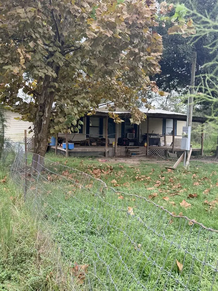 195 Sandy Flat Rd, Douglas, GA 31535 - #1