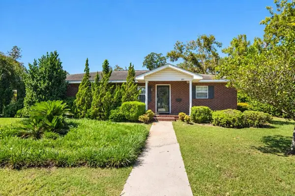 811 S Coffee Ave, Douglas, GA 31533