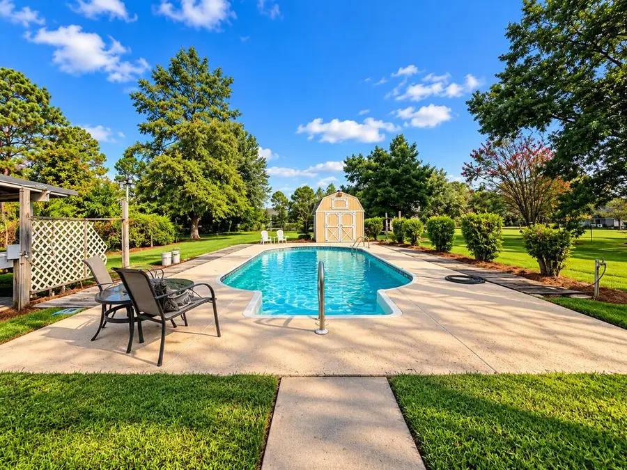 143 Ridge Point Rd, Douglas, GA 31535 - #3