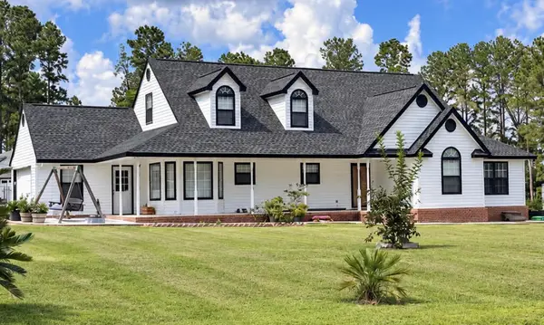 607 N Cherokee Hills Dr., Douglas, GA 31533