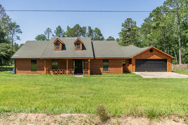 153 Golden Ln, Douglas, GA 31535