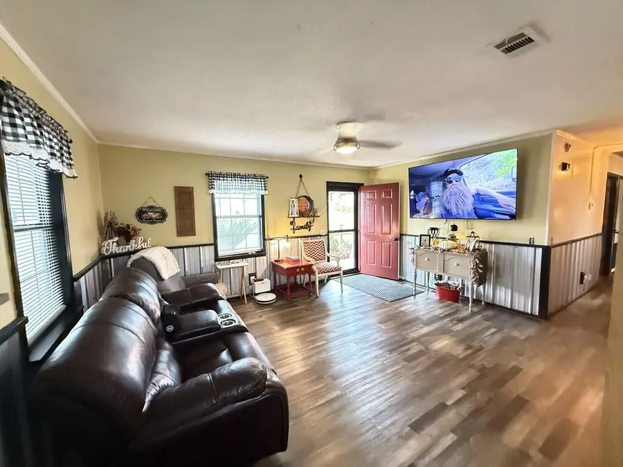 764 Hillcrest Rd, Douglas, GA 31533 - #2