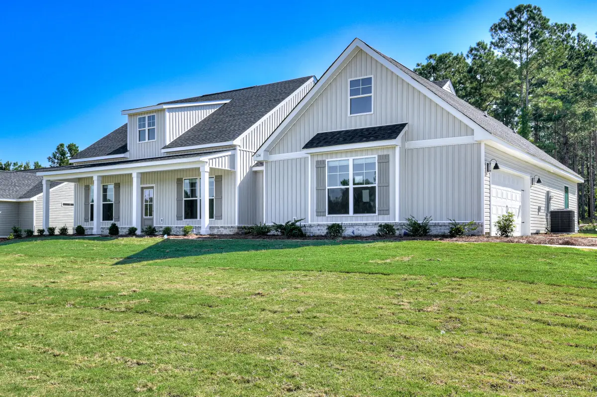 1724 Pine Ridge Dr N, Hephzibah, GA 30815 - Image #1