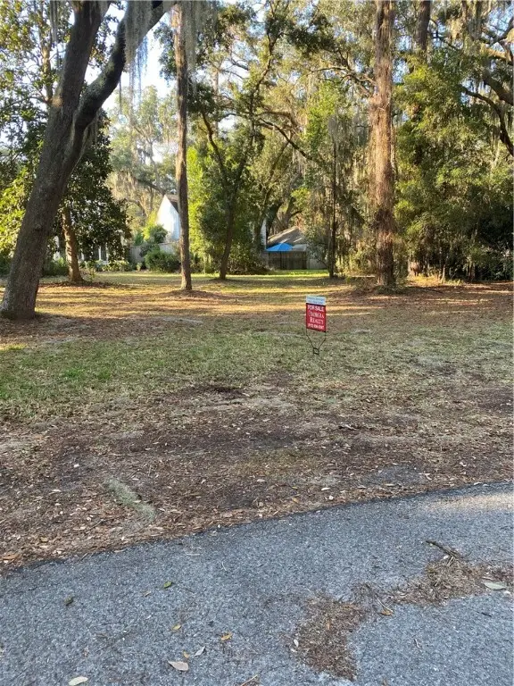 215 Menendez Avenue, St Simons Island, GA 31522