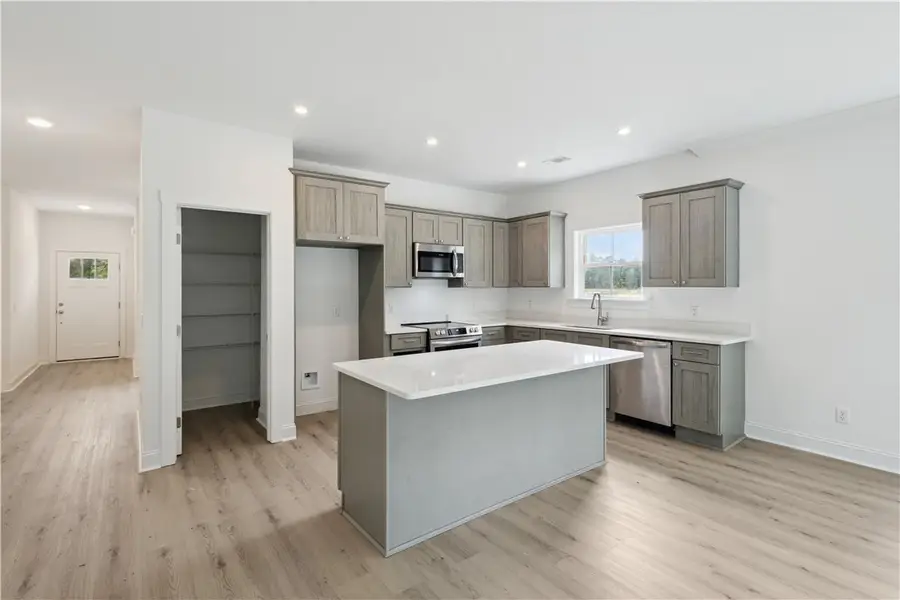 1044 Cottage Way, Darien, GA 31305 - Image #3