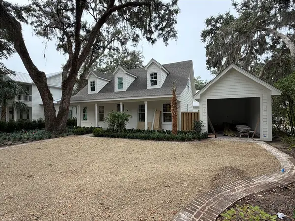 1035 Village Oaks Lane, St Simons Island, GA 31522