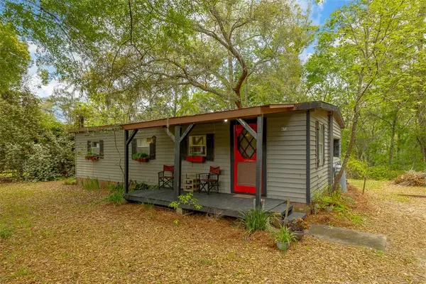 673 Ft Mcintosh Loop, Hortense, GA 31543