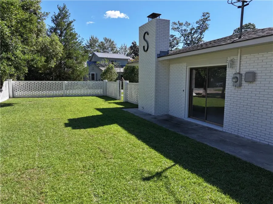 111 N Mahogany Street, Jesup, GA 31546 - Image #3