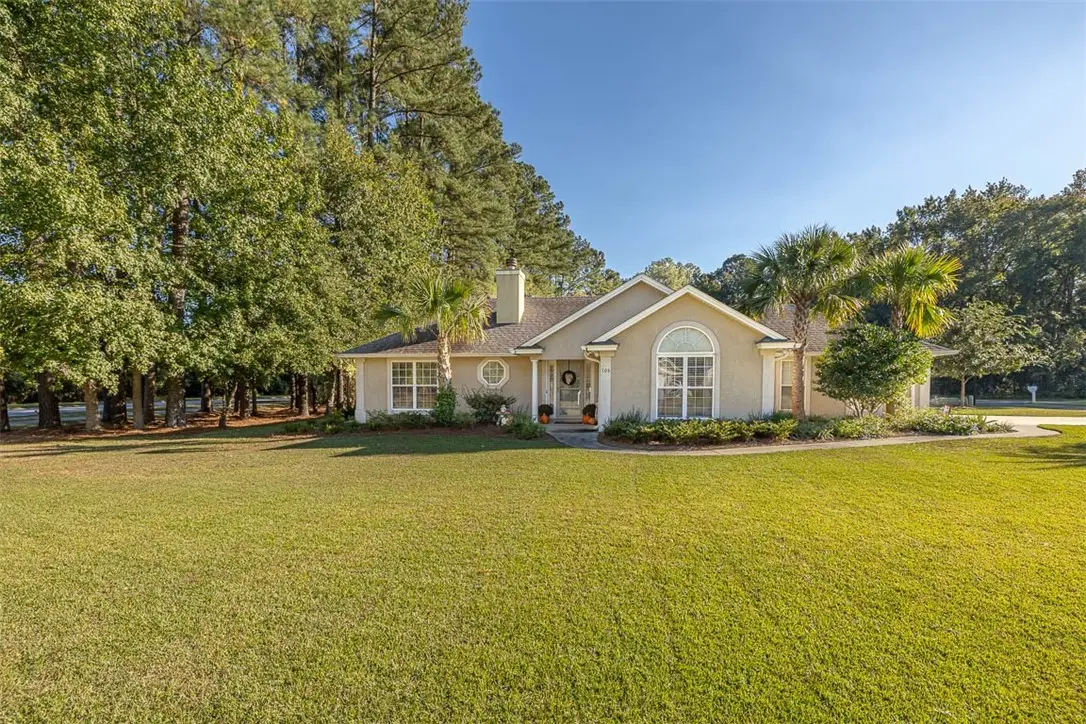 105 Shadowlake Drive, Brunswick, GA 31525 - Image #1