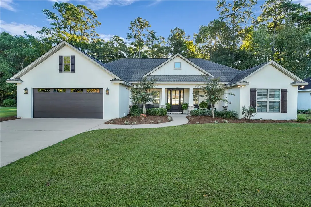 292 Country Walk Circle, Brunswick, GA 31525 - Image #1