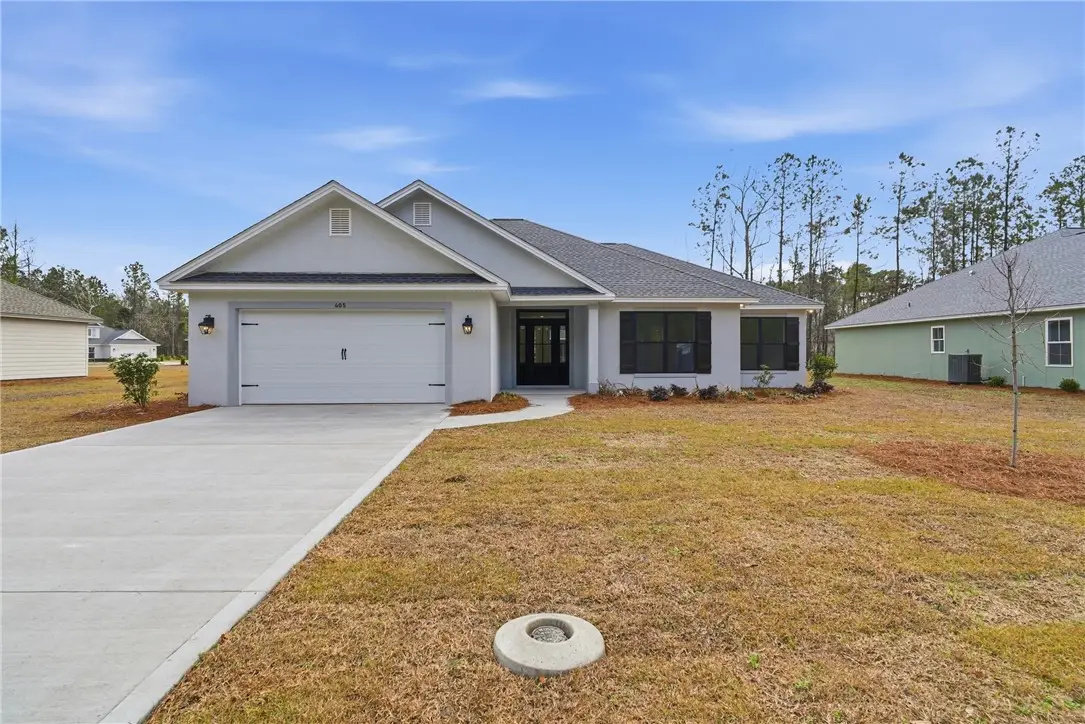 405 Country Walk Circle, Brunswick, GA 31525 - #1