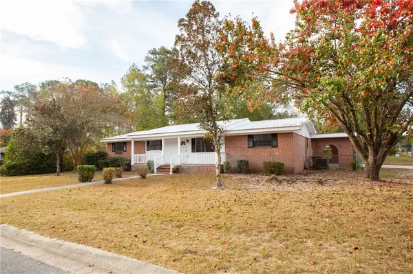 407 Pineview Drive, Waycross, GA 31501